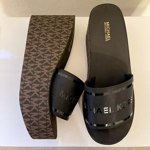 New Michael Michael Kors Platform Logo Sandals